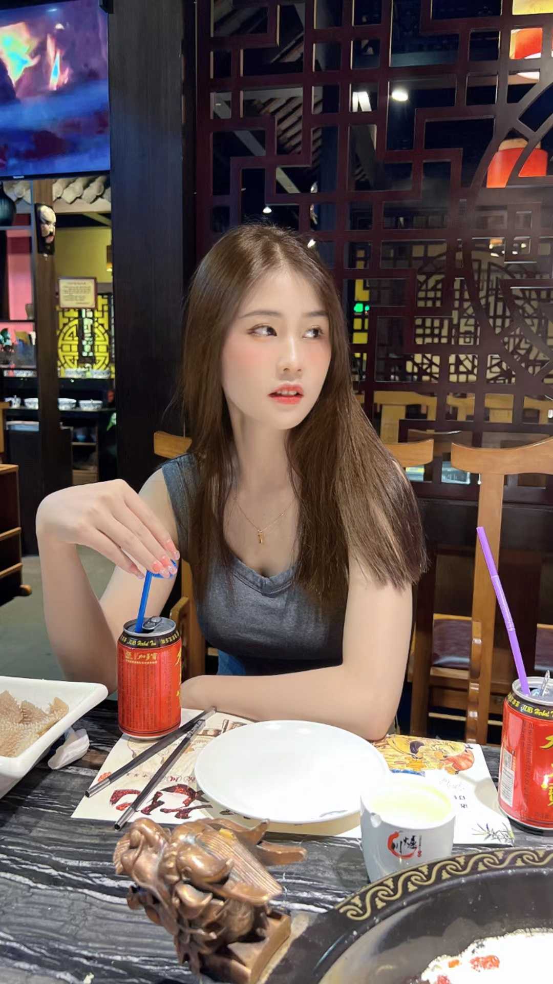 货真价实，值得体验，美女高贵优雅