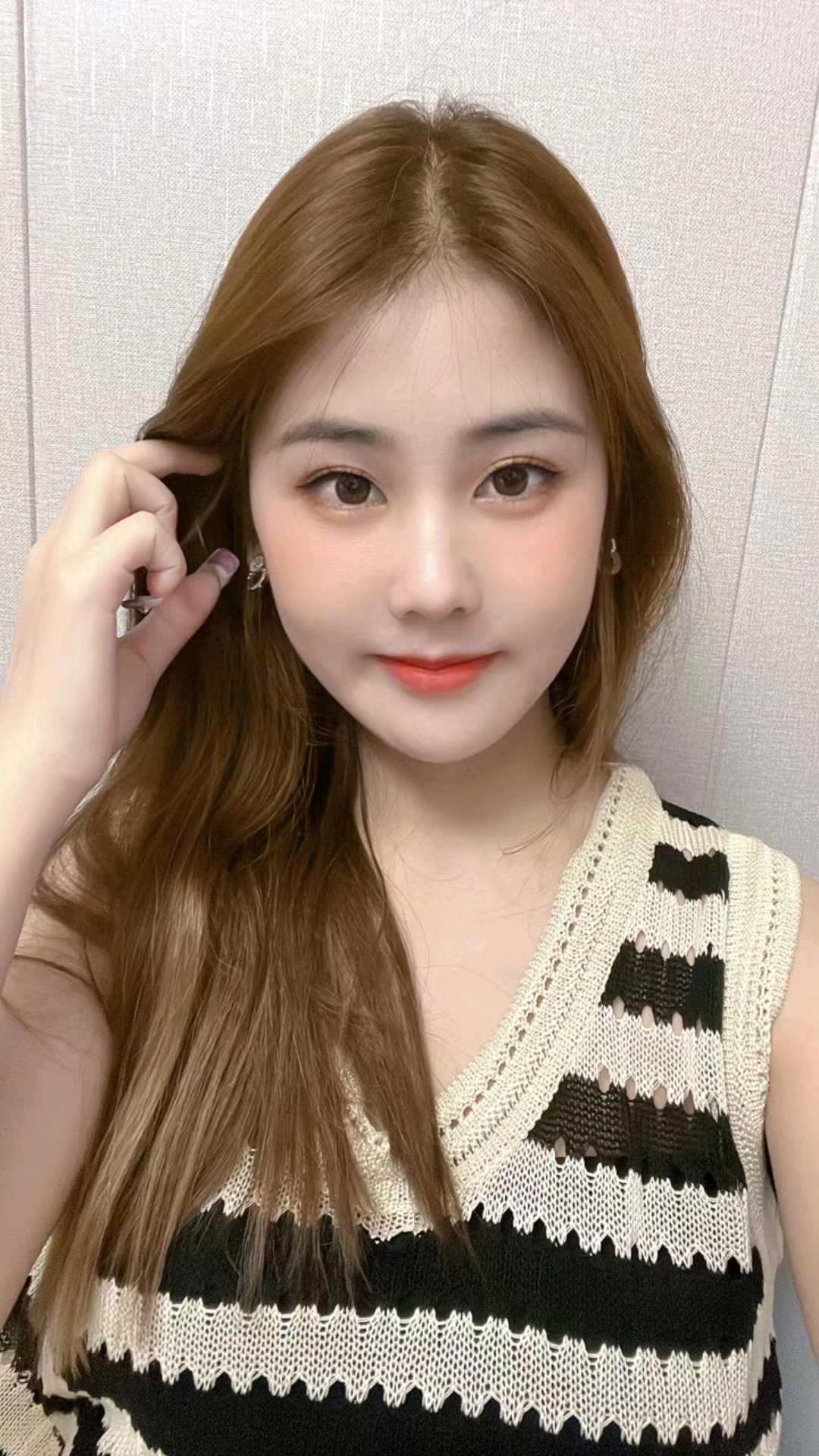 货真价实，值得体验，美女高贵优雅