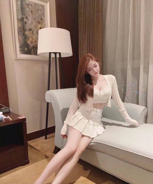 比较高端，所以妹妹很年轻漂亮，服务态度很好