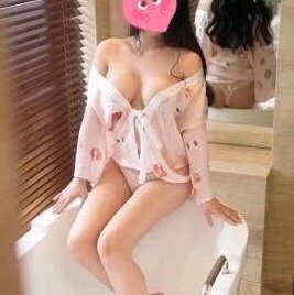 东门混血翘臀妹