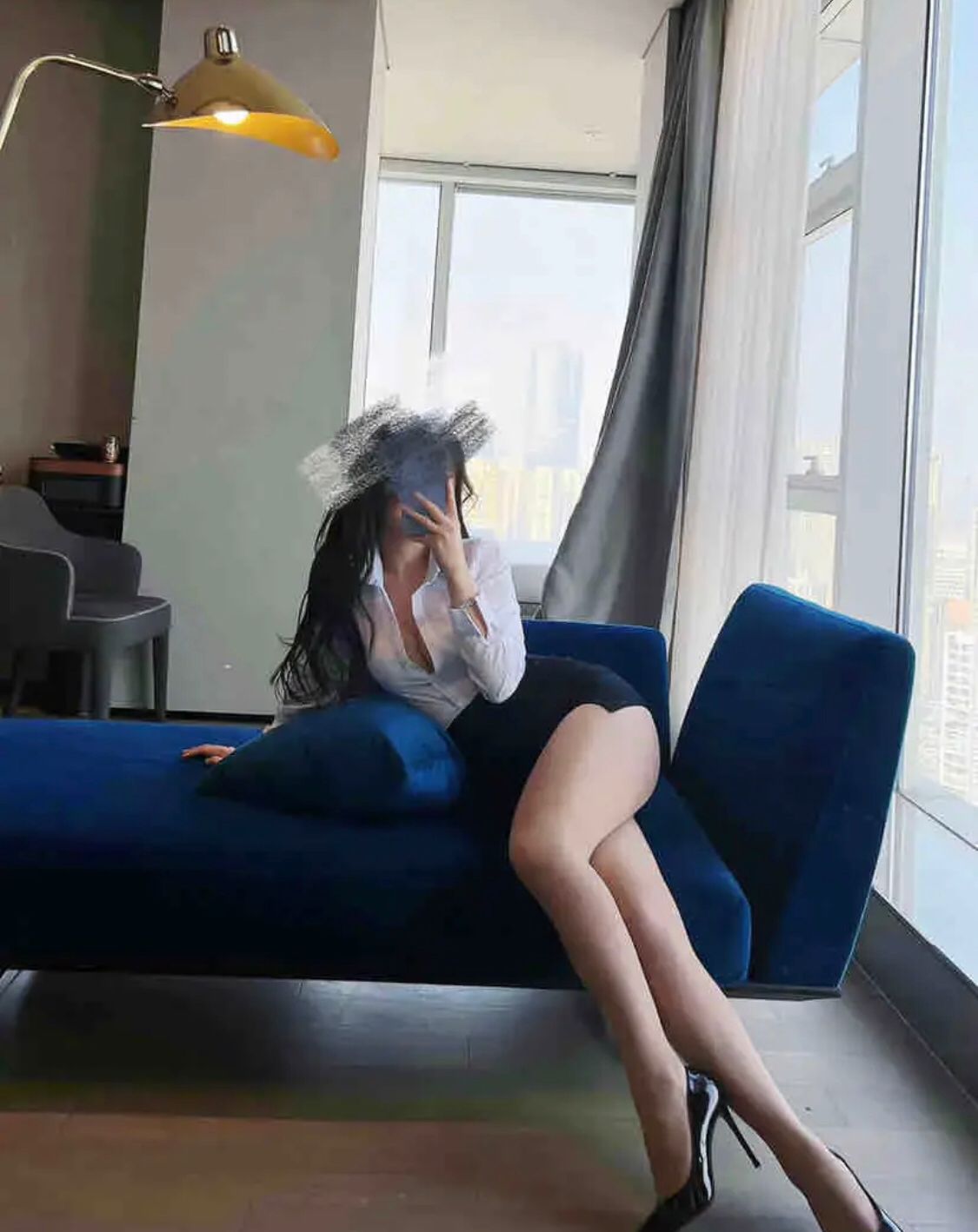 丰腴犹存熟女美女