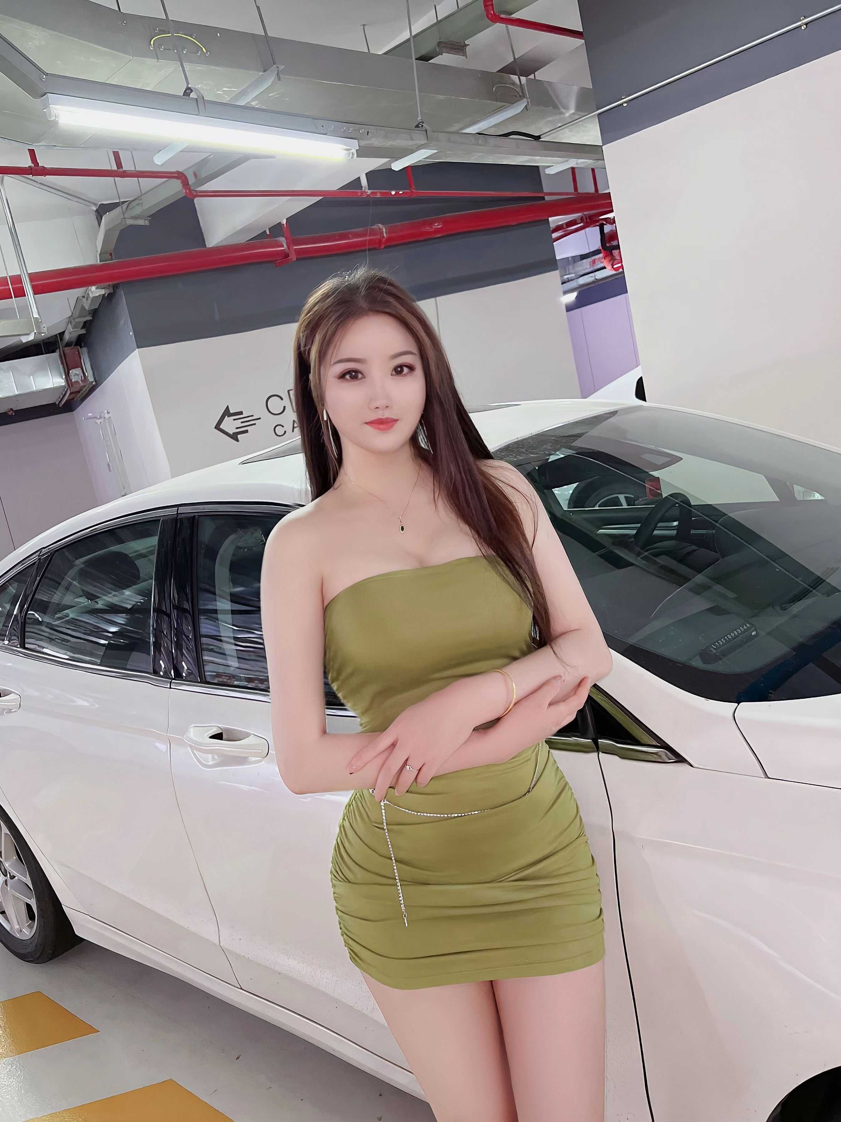 刚下水的学生妹兼职