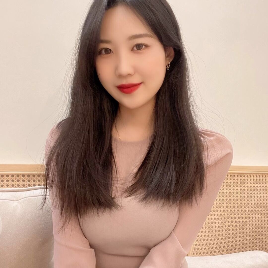 成华区人美声甜，身材性感，胸大屁股大的妹子