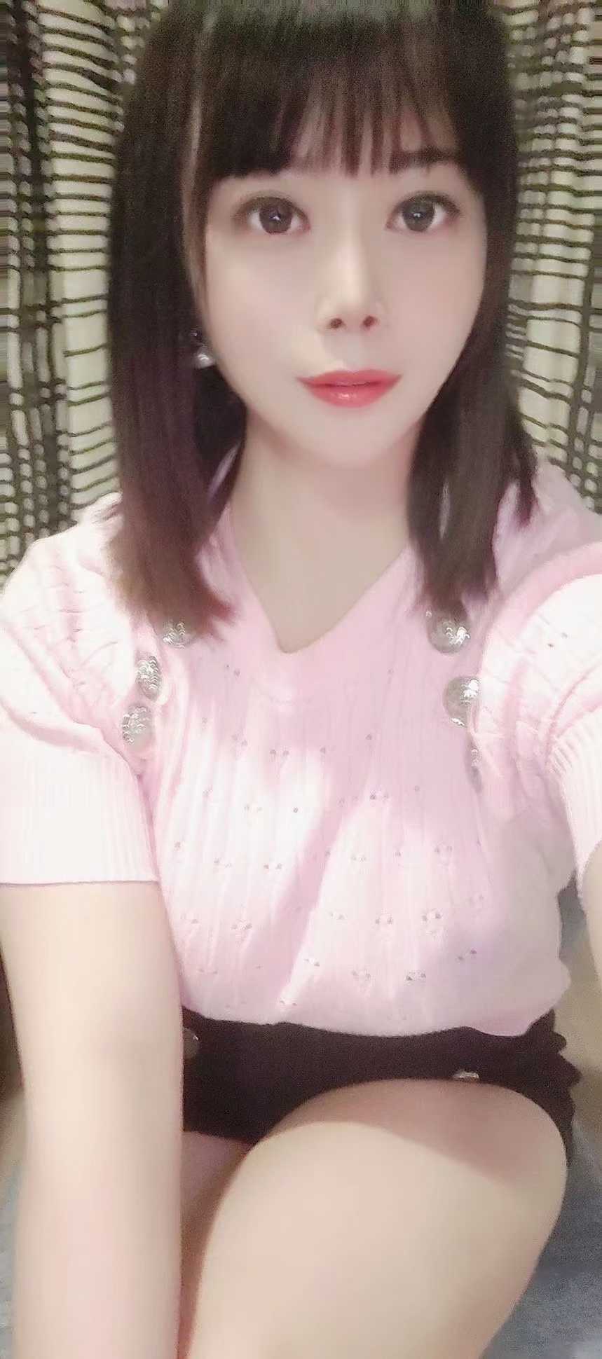 约会良家兼职小美女