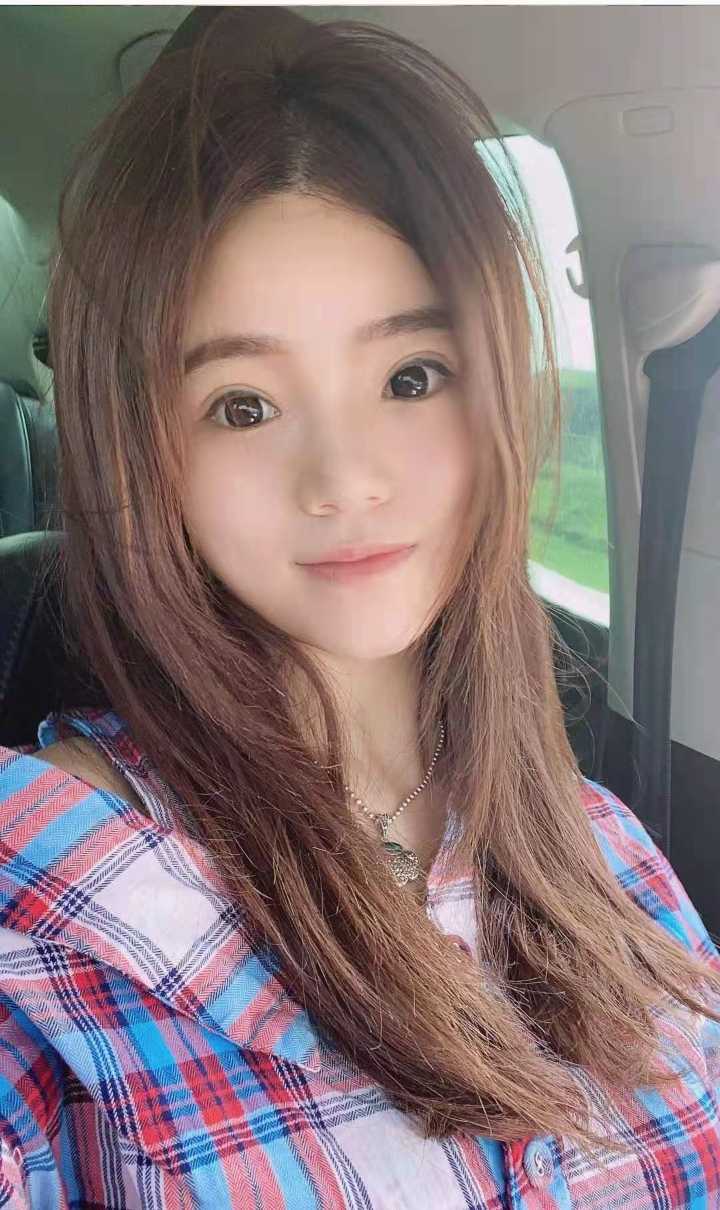 可爱温柔的小小妹妹