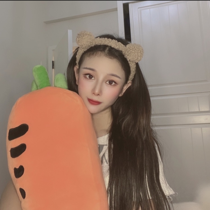 难得的气质女神，腿长秀发飘飘。会夹，叫床很好听