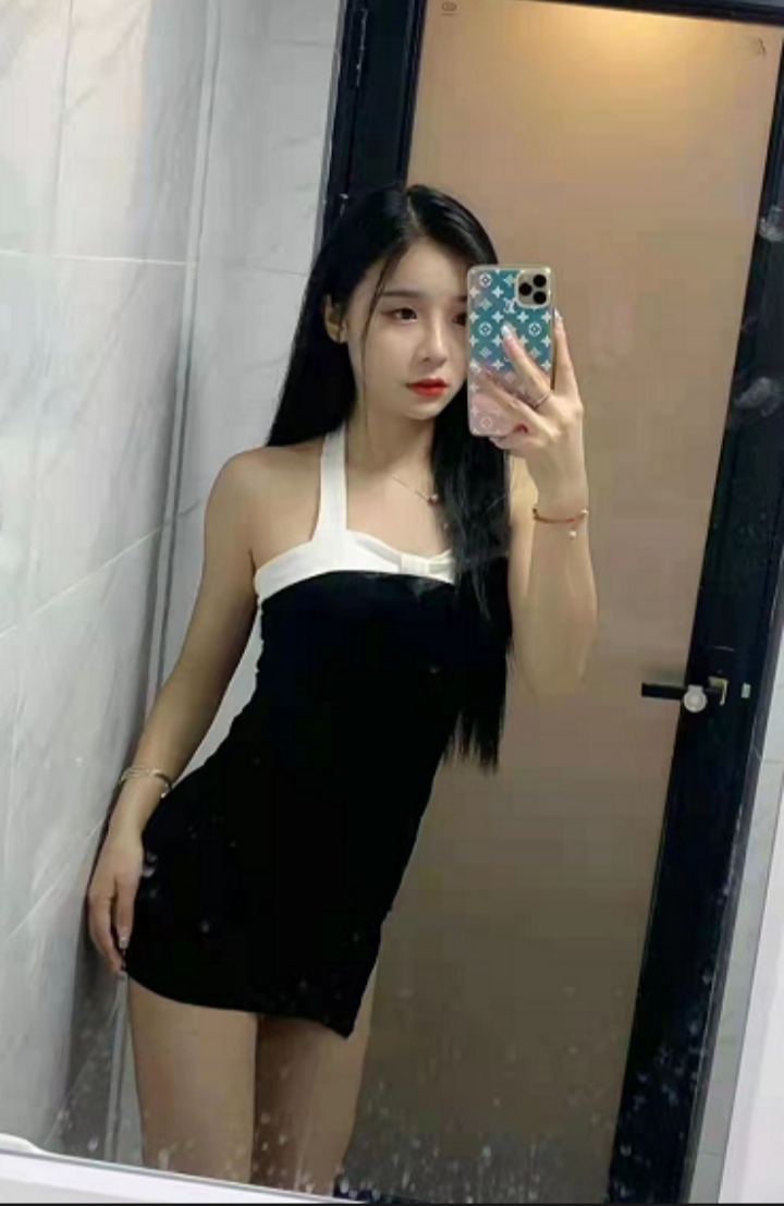 嫩妹嫩b，可以走后门