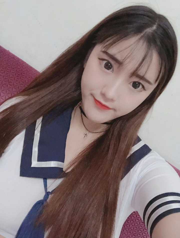 18岁，下面非常紧，值得一去