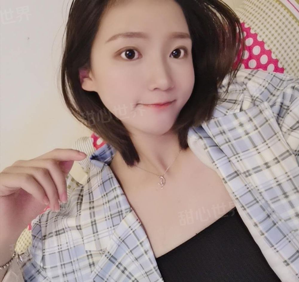 大胸学生妹，水多，可扣B