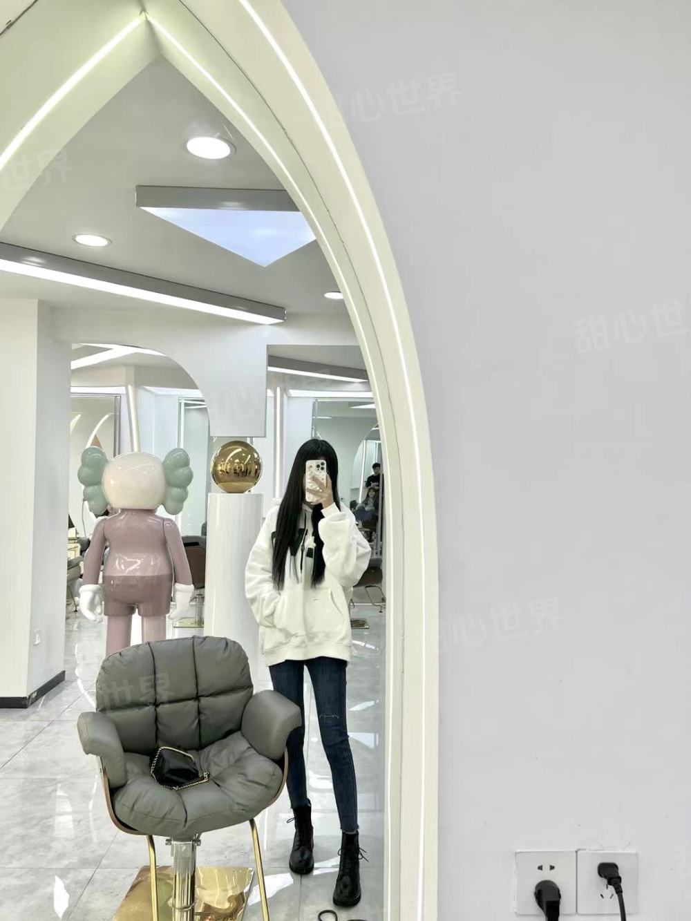 年轻嫩妹儿，风Sao十足