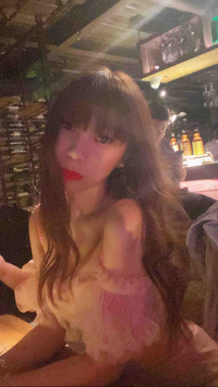 会喷水，姿势随意，可后入