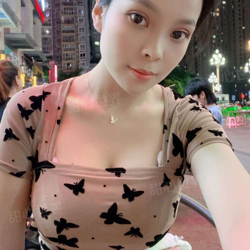 嫩妹子，水多，可扣币，姿势随意