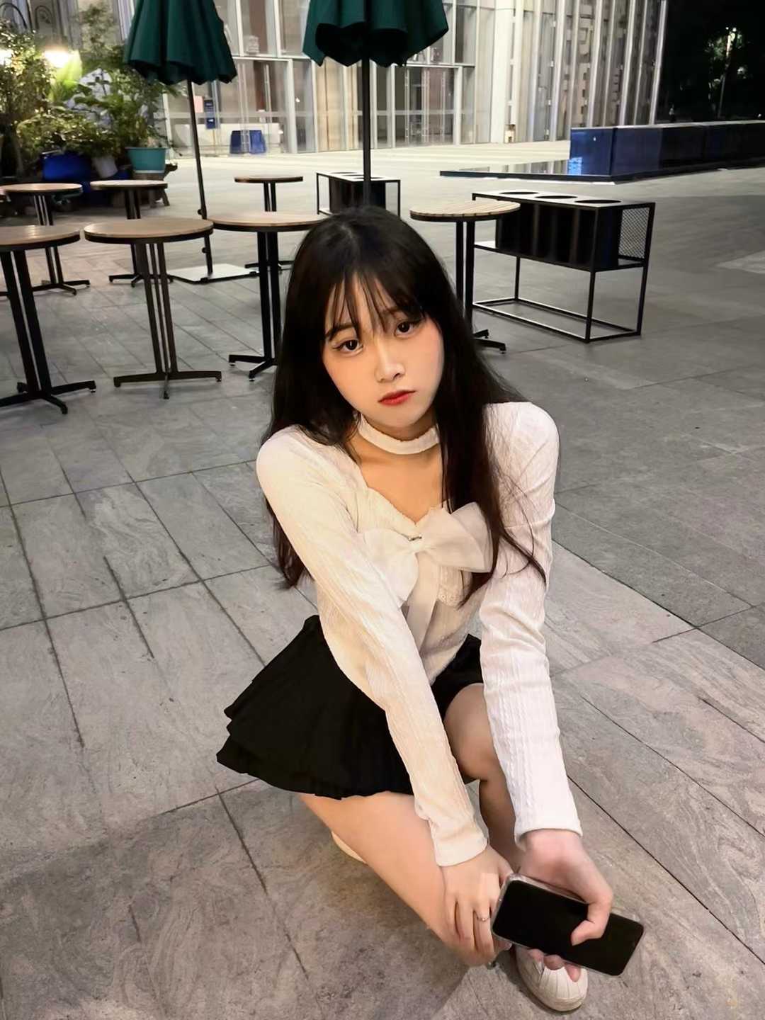 02年小白虎学妹暑假兼职