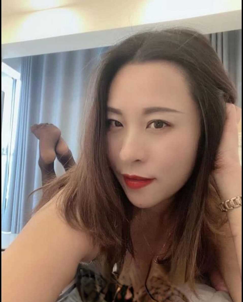 上海风Sao少妇，制服诱惑