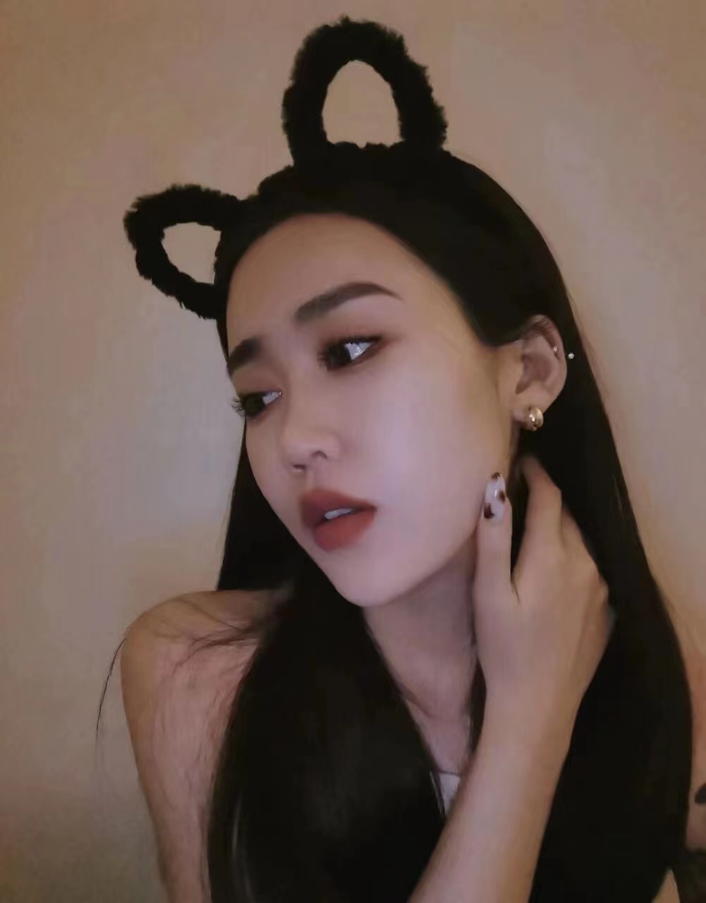 年轻漂亮兼职小姐姐心