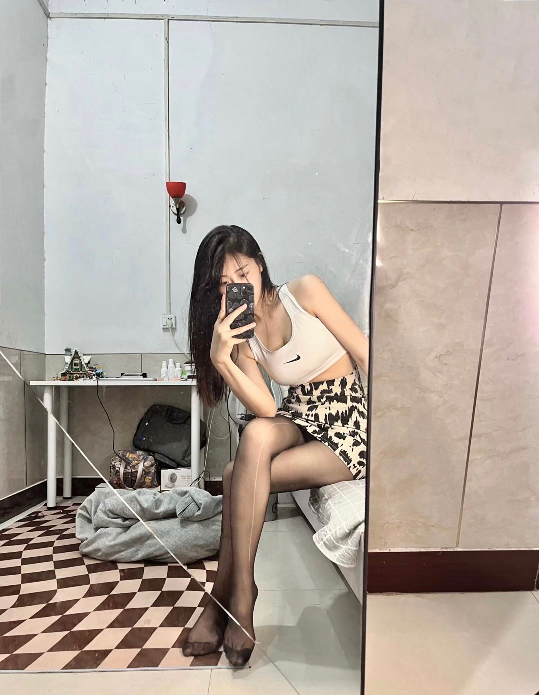 婵城区漂亮的小嫩妹