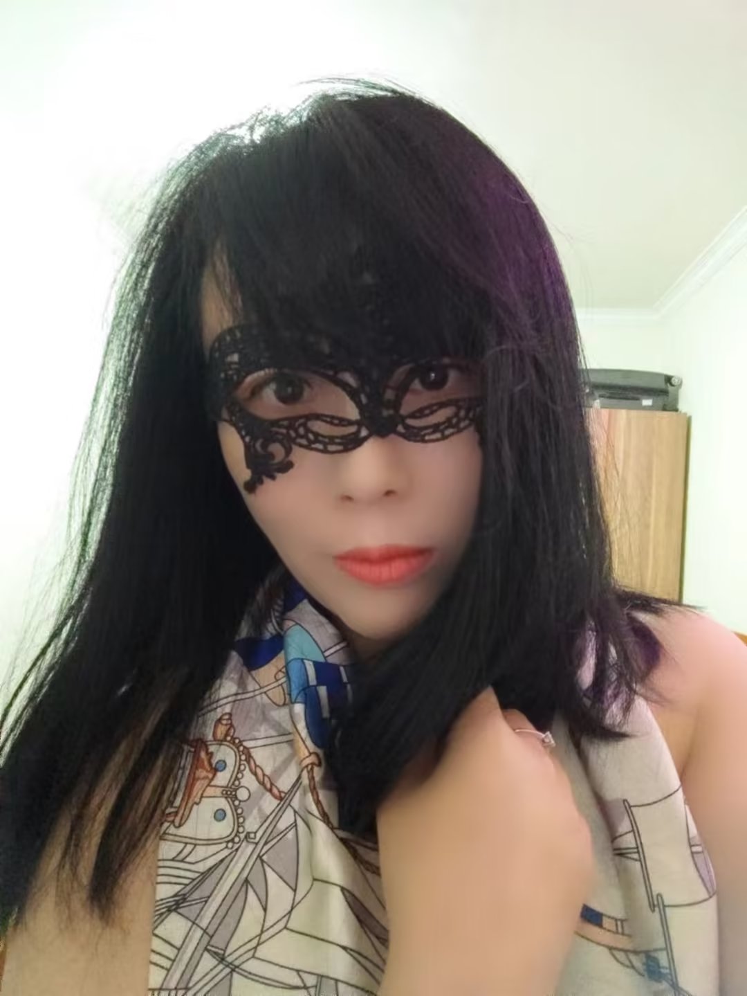 sao劲十足，叫声浪的很的sao妇