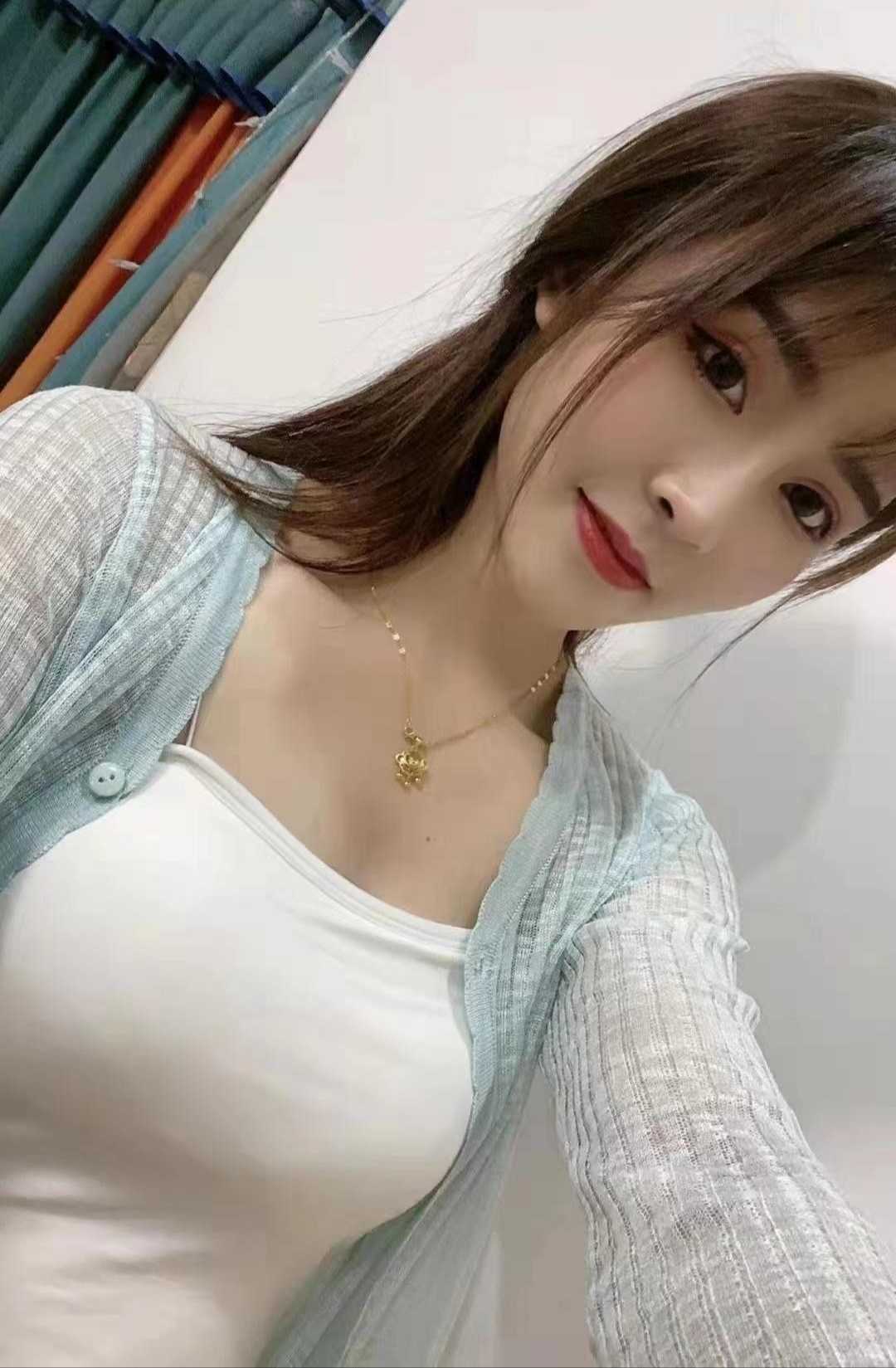 新到茶身材一绝，服务态度爽飞