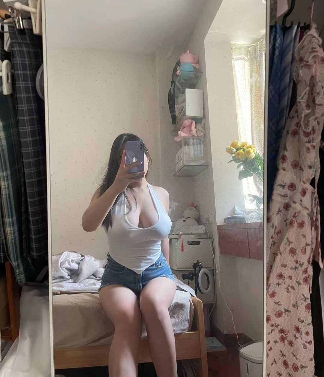 99年大胸妹子，已二刷