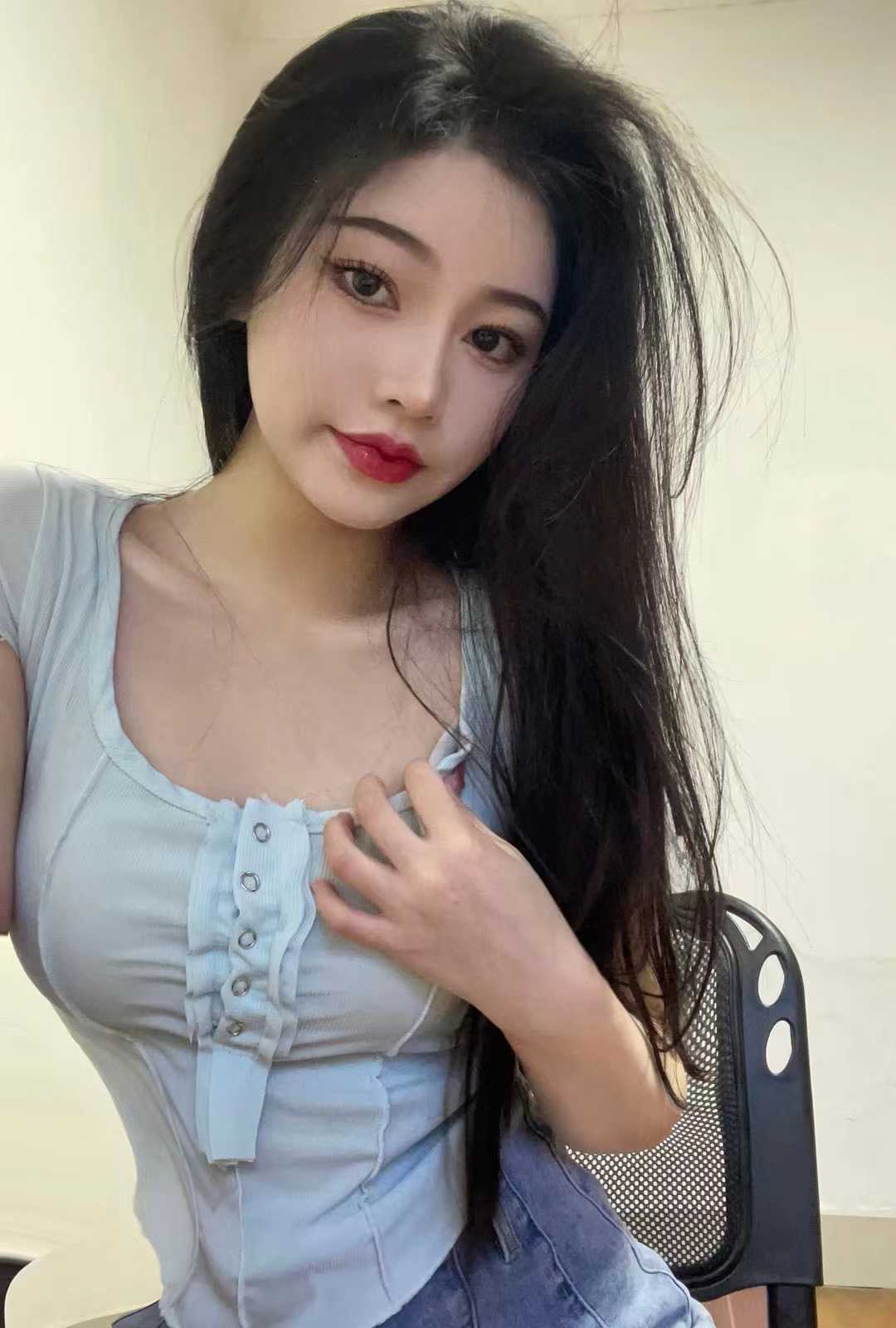 上海嫩模兼职水妹妹