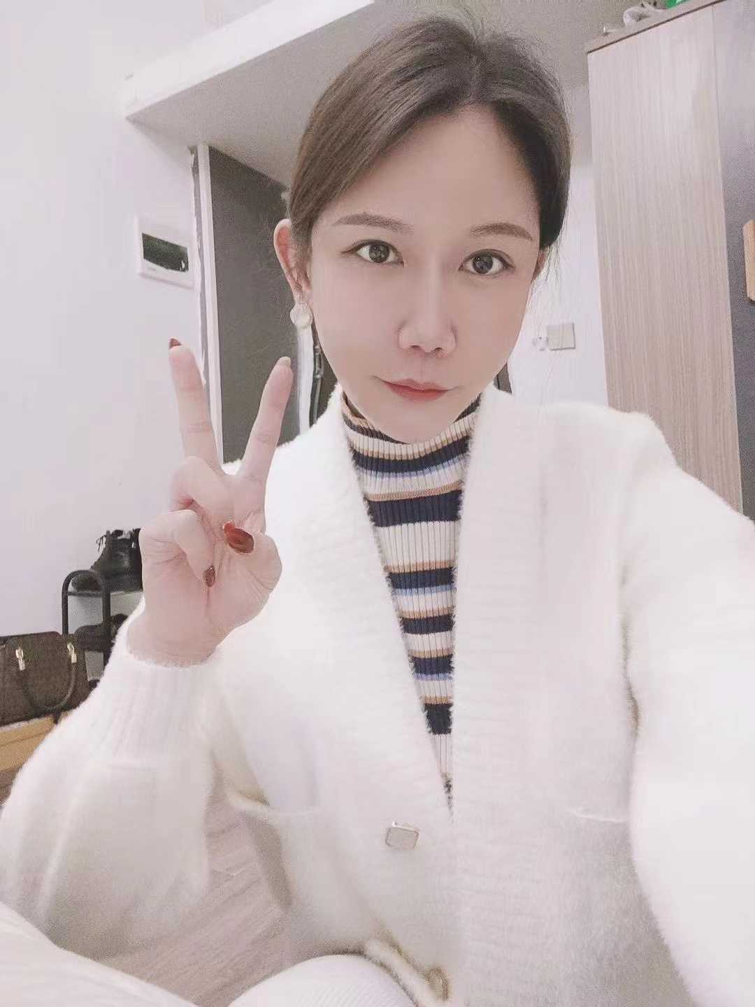 人美b嫩,值得返食