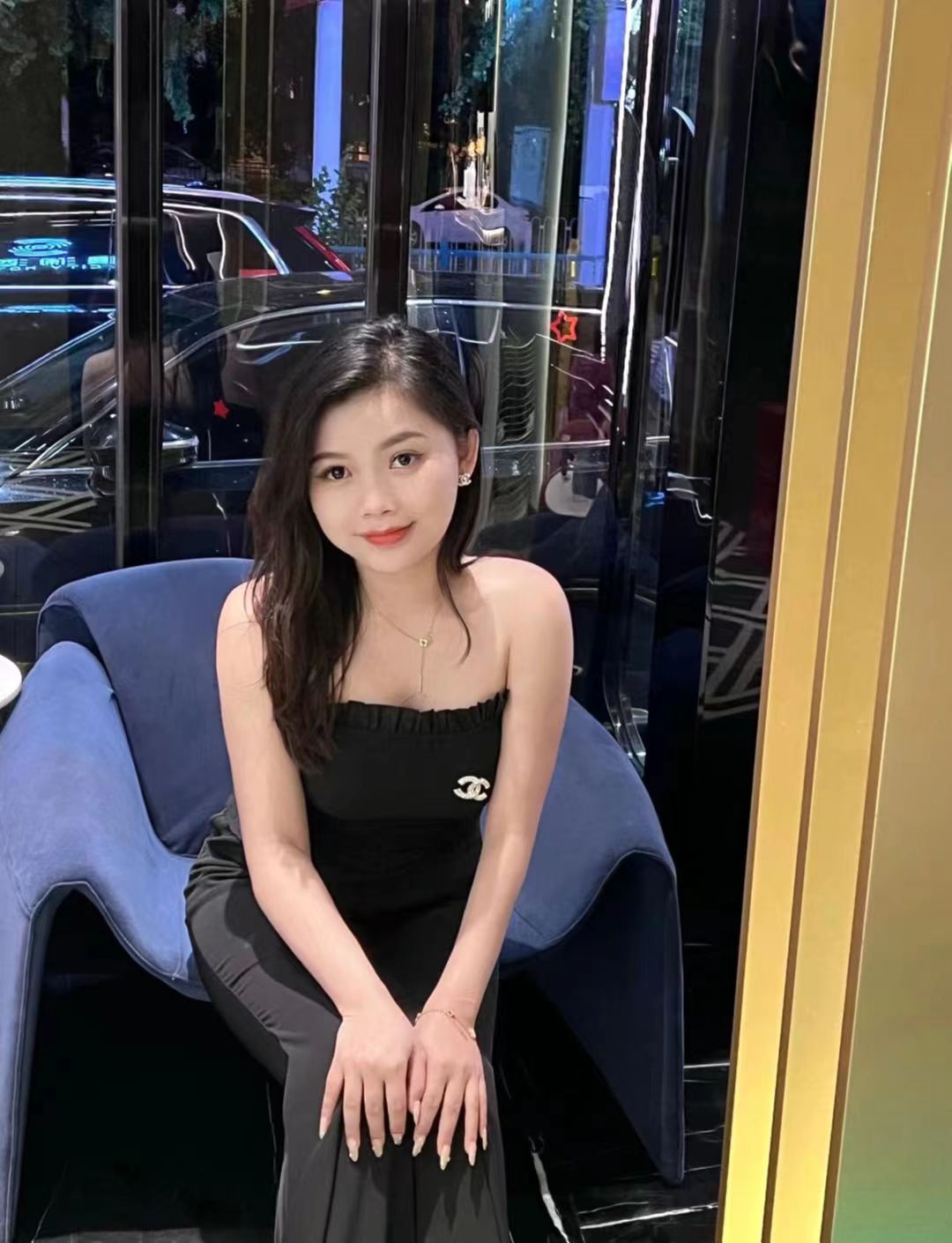 新人兼职下面会吸的小姐姐