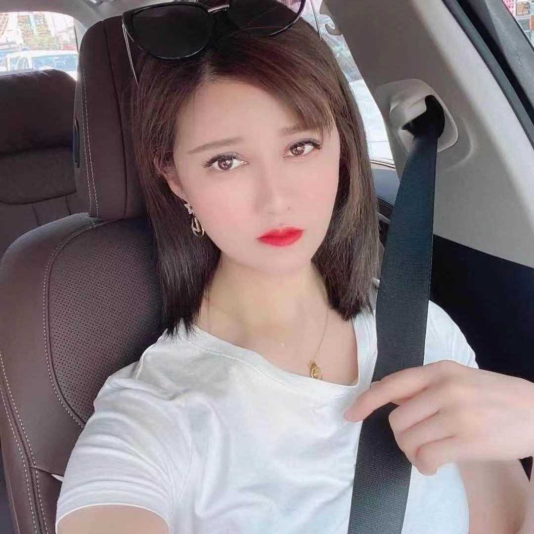 常平白嫩大波长腿妹