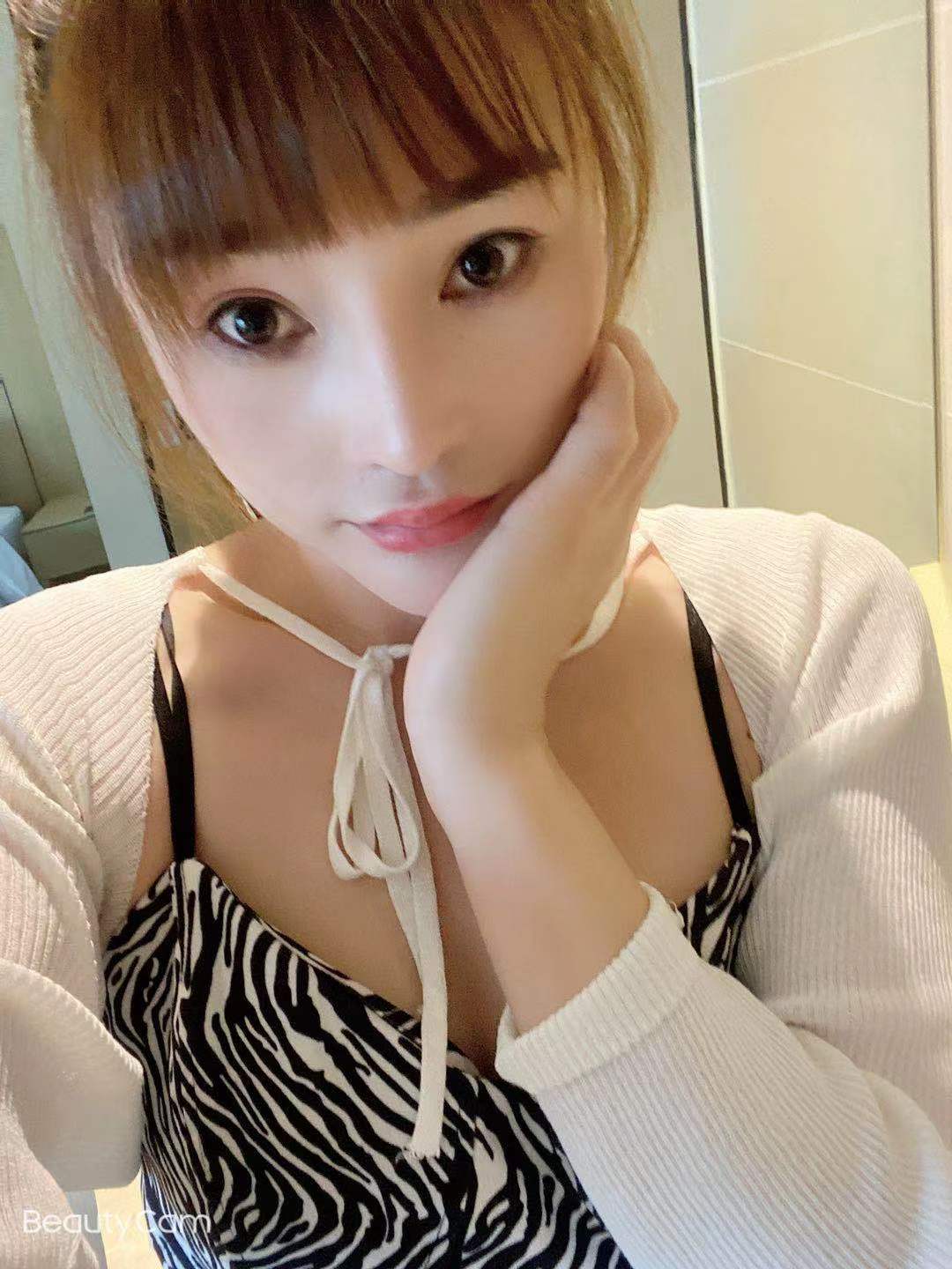 襄阳很nice极品身材火辣妹