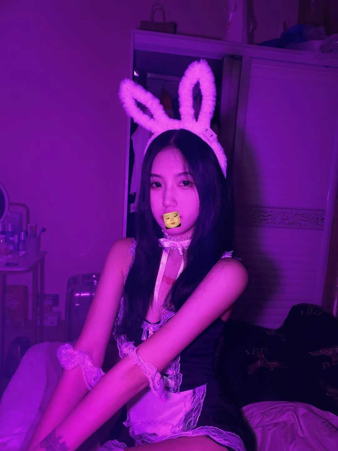 00后学妹，男朋友般对待