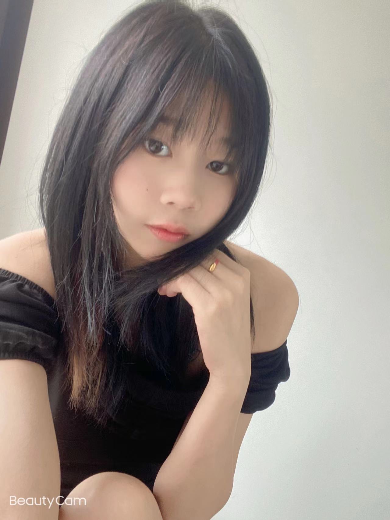 成都温江区佩佩妹子