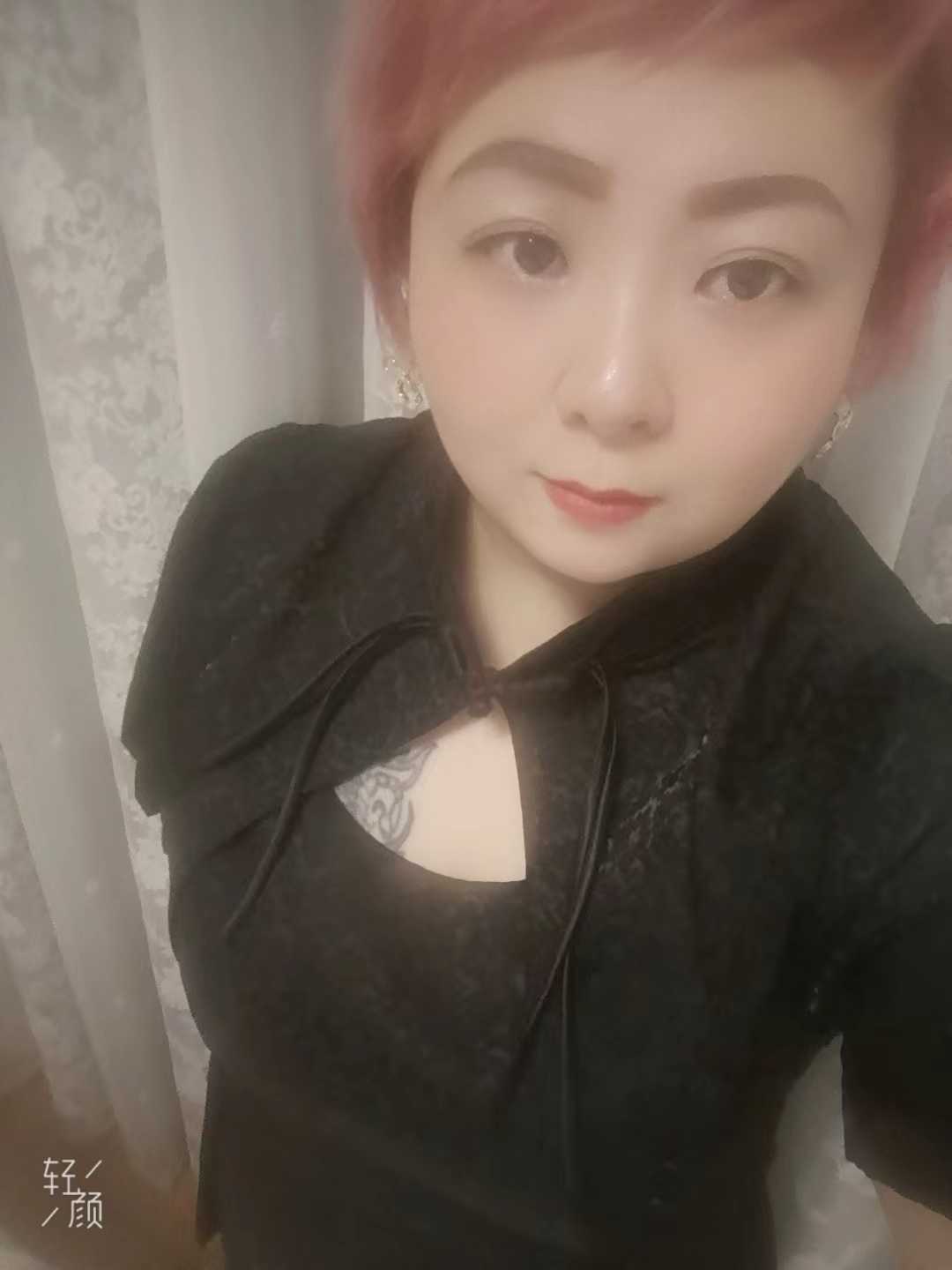 性感微胖白虎悦悦