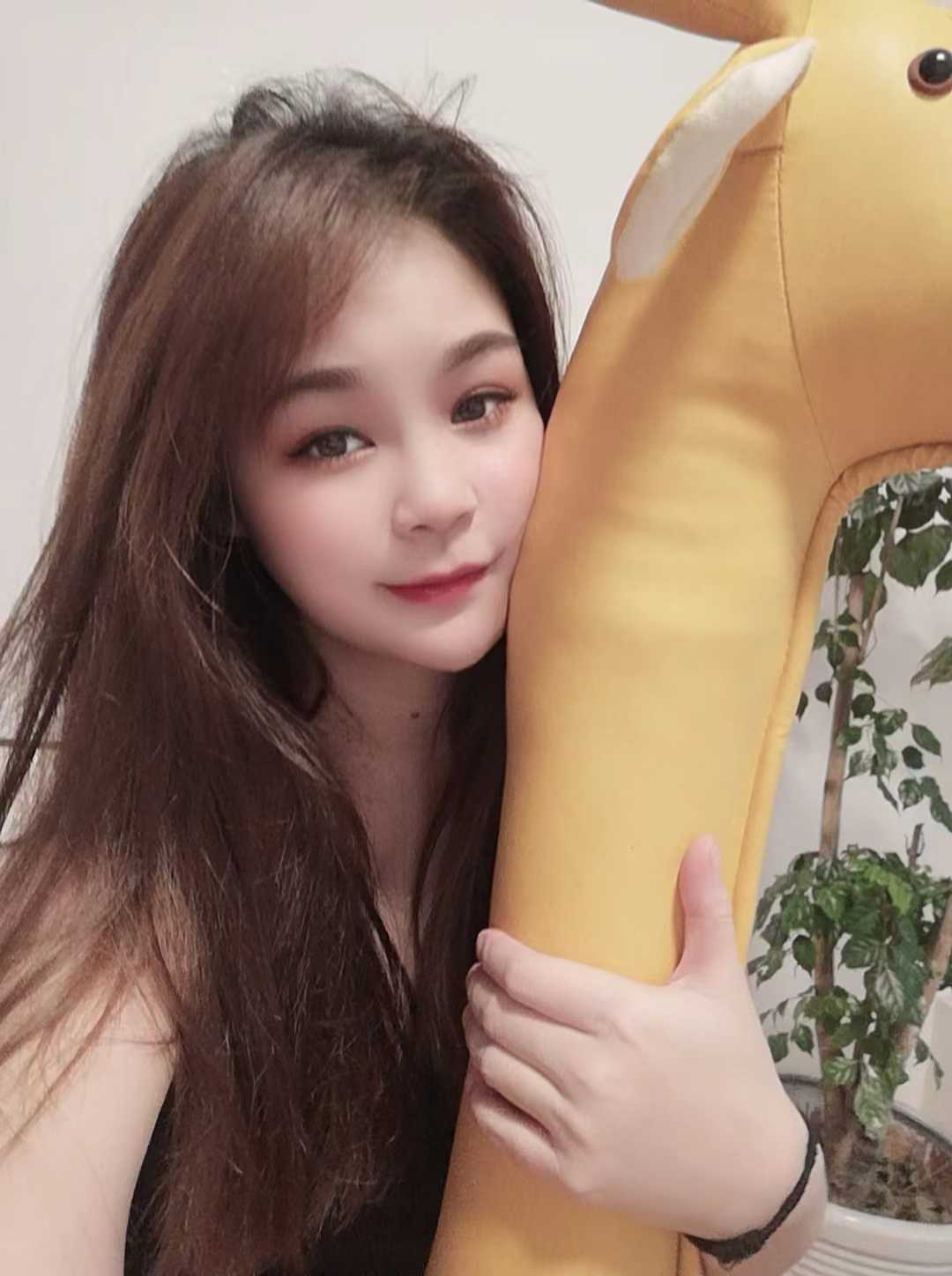 杭州萧山00后含含小妹