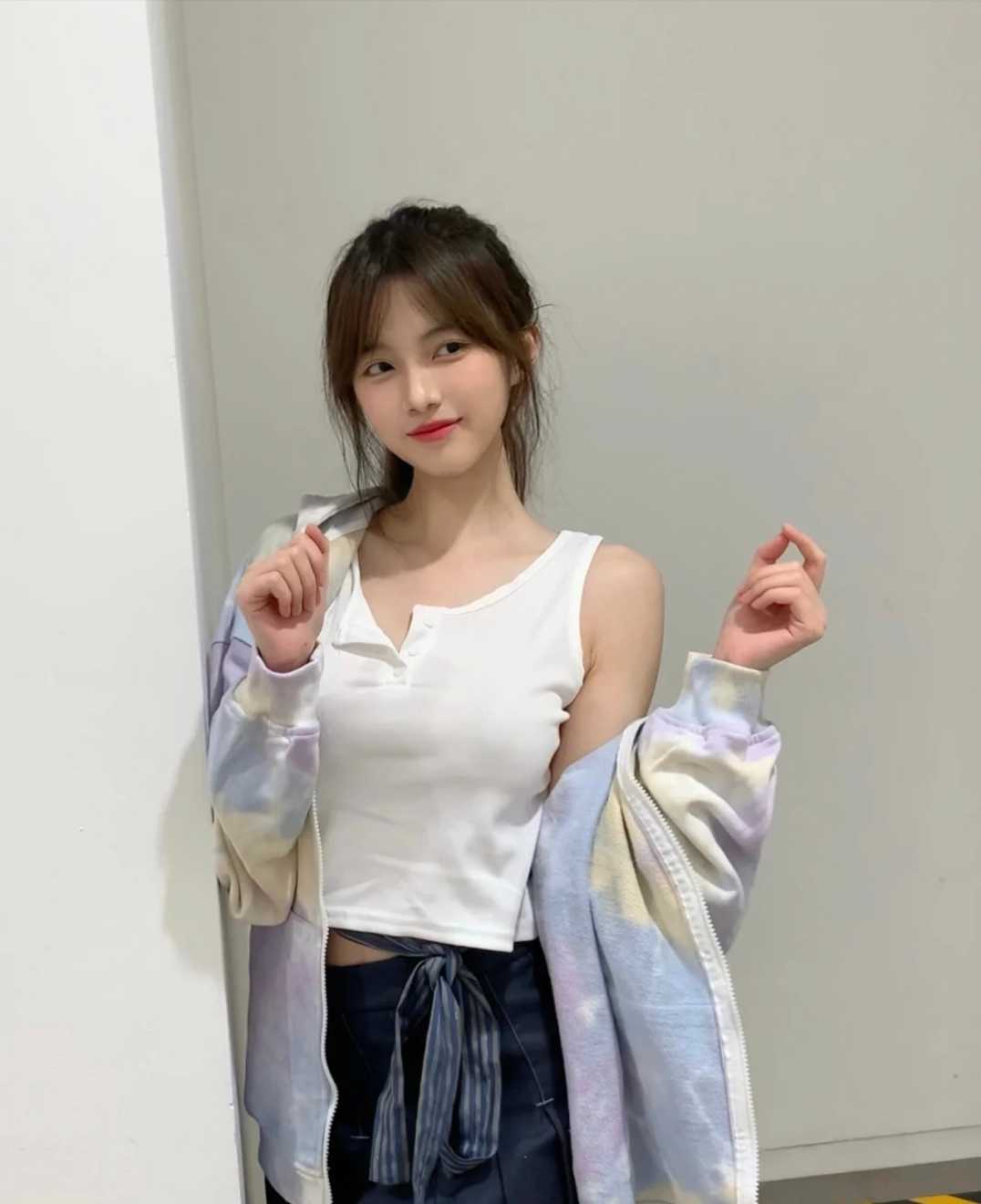 德城区粉嫩刚下海的学生妹