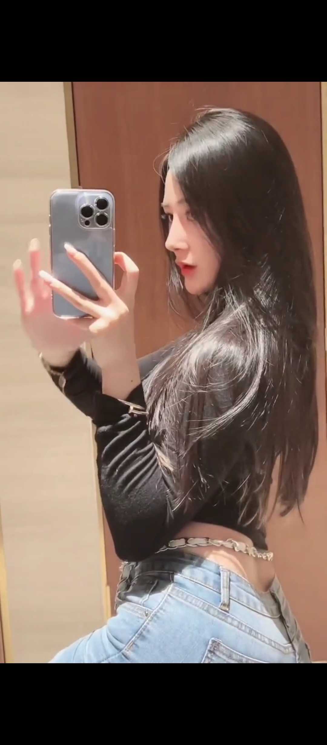 虹悦城新来的妹妹