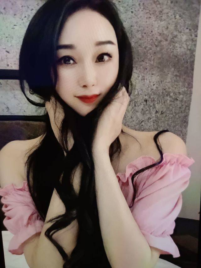 南站的性感兼职妹妹