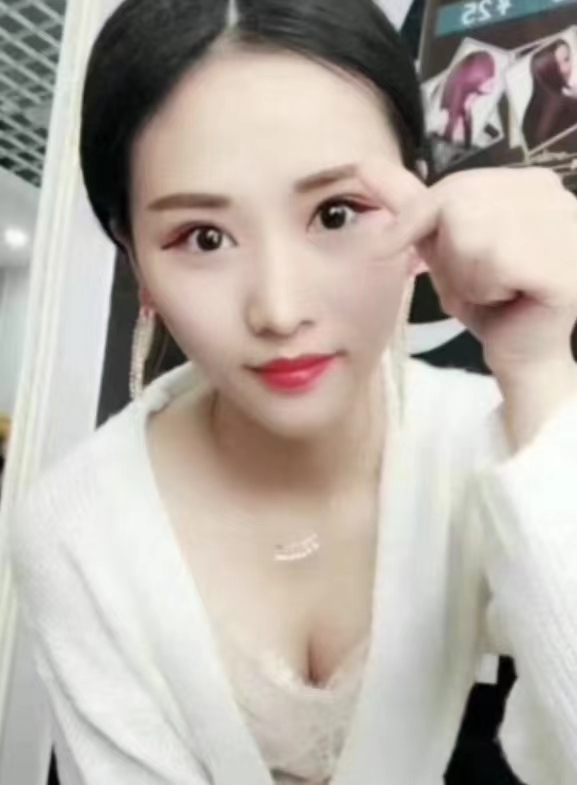 性欲很强，非常主动