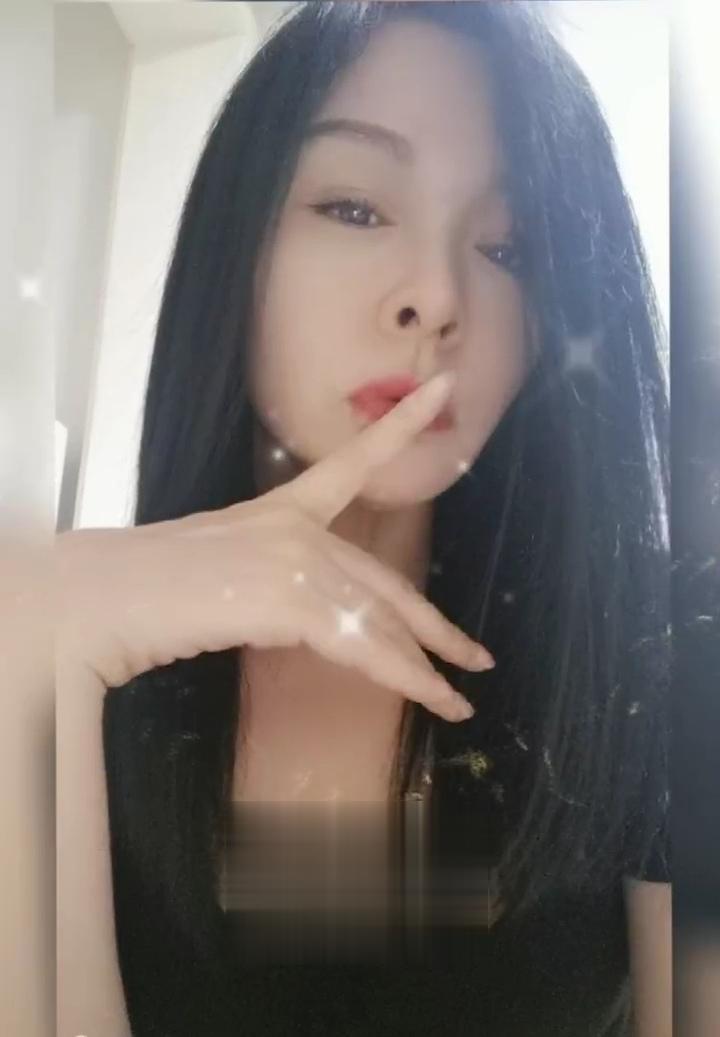 摩尔城琳琳骨干妹子