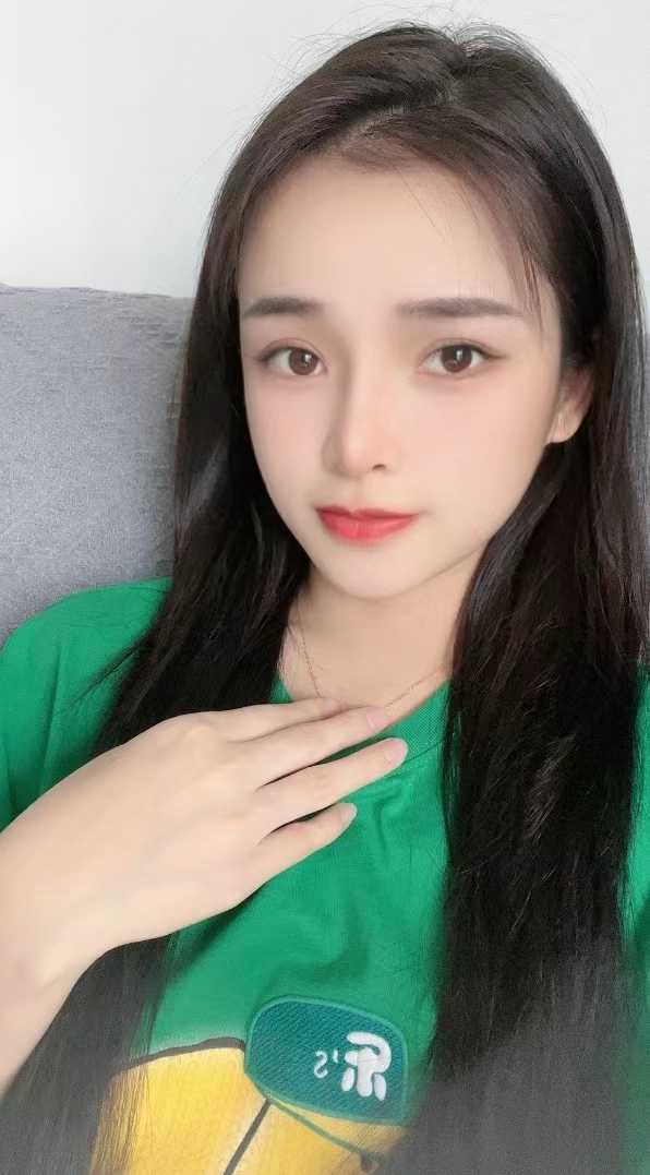 甜美可爱的小腰精