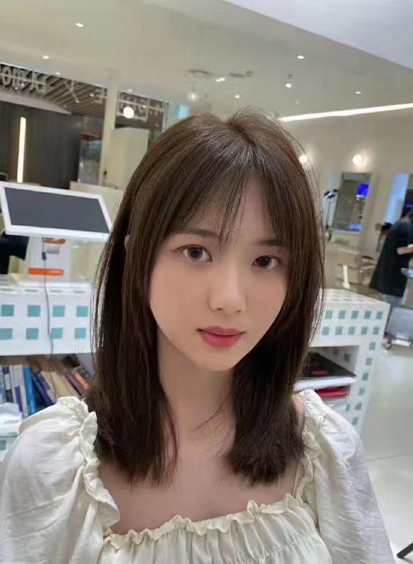 爱穿牛仔裤的小妞子