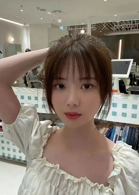 爱穿牛仔裤的小妞子