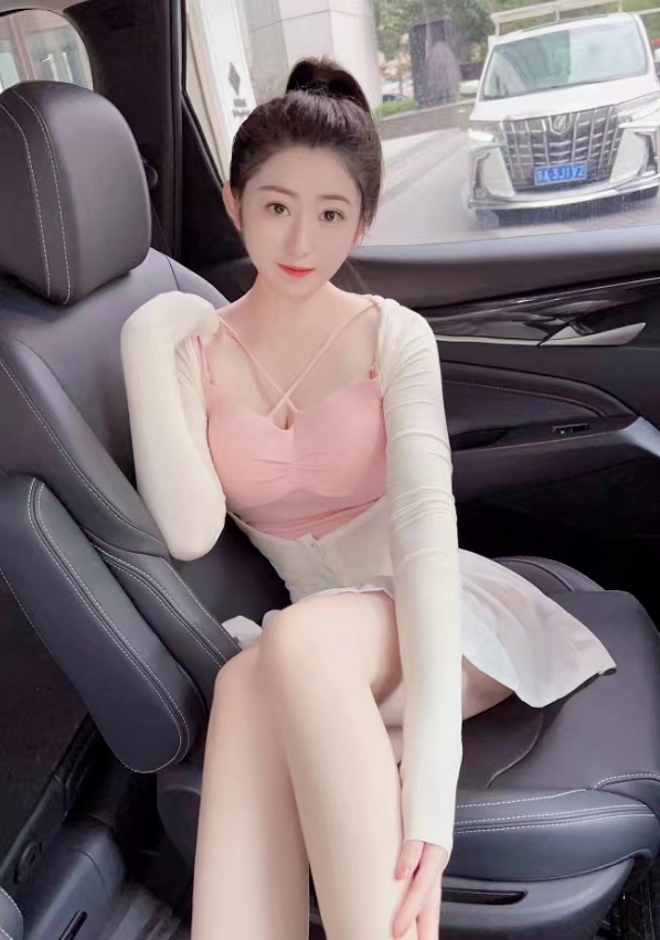 瑜伽妹子，解锁很多姿势