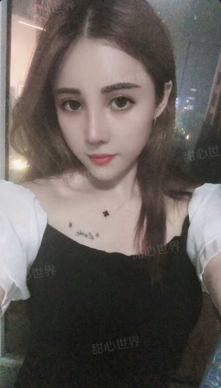 有点像新疆人的娜娜