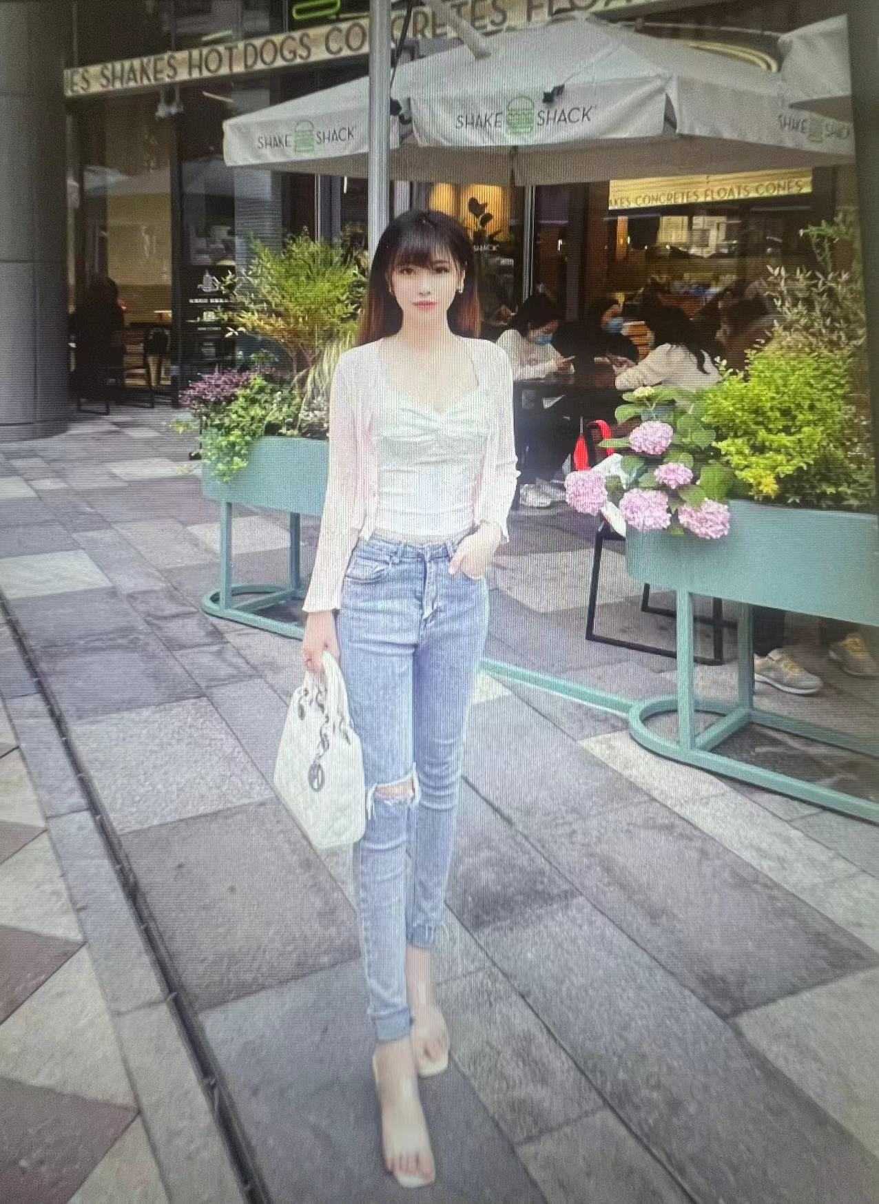 身材不错颜值一般