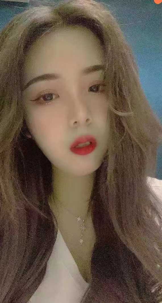 超级配合的美女