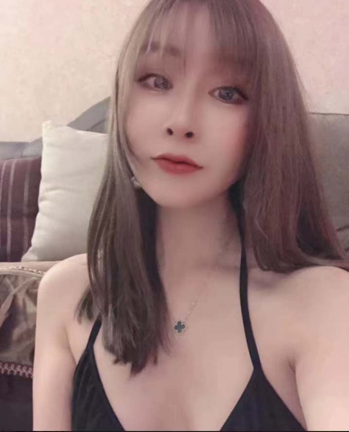 超级有少妇感的妹子