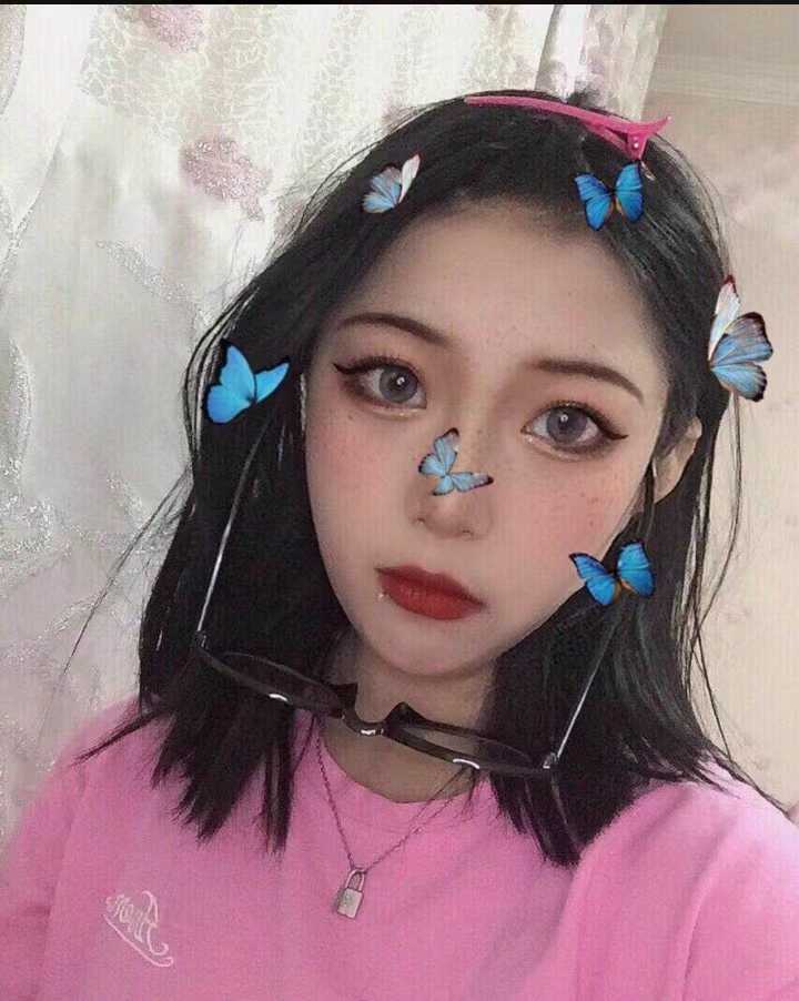 可爱学生妹初入行