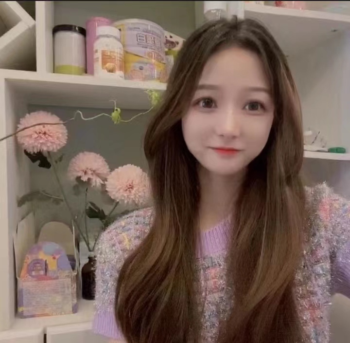 刚下海颜值中上