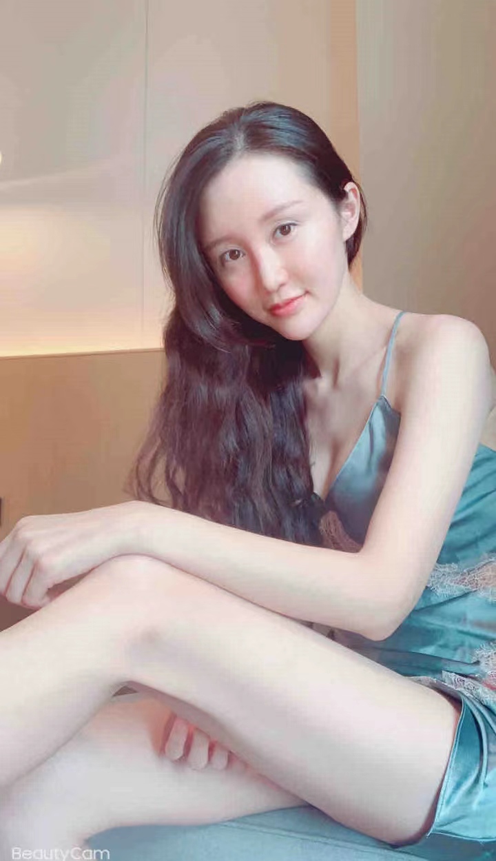 做服务很到位的妹子