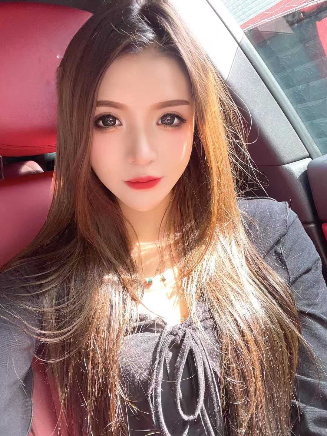 分享一枚极品兼职小姐姐