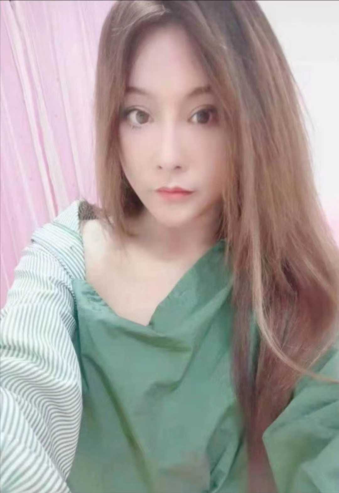 姐姐很有诱惑力，让人欲罢不能